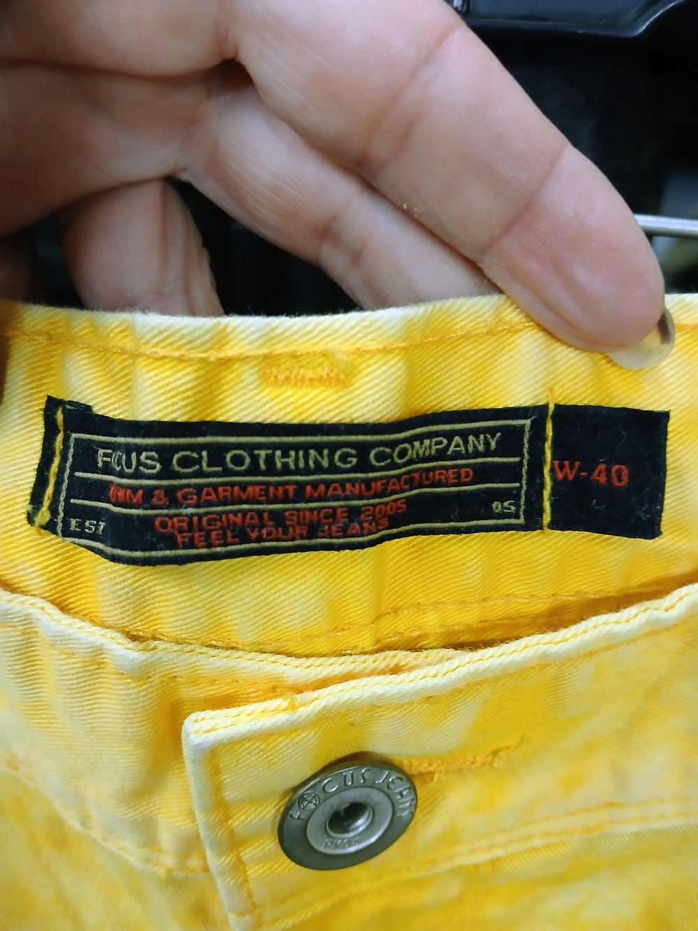 Men's Distressed Yellow Denim Shorts with Zipper Accents - Picture 3 of 4